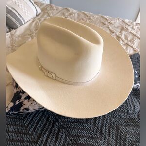 Schneiders White Rodeo King Low Rider 7x Cowboy Hat - Unisex